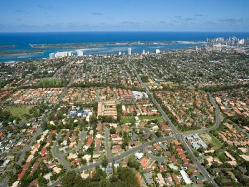 49 Usher Avenue, Labrador QLD 4215