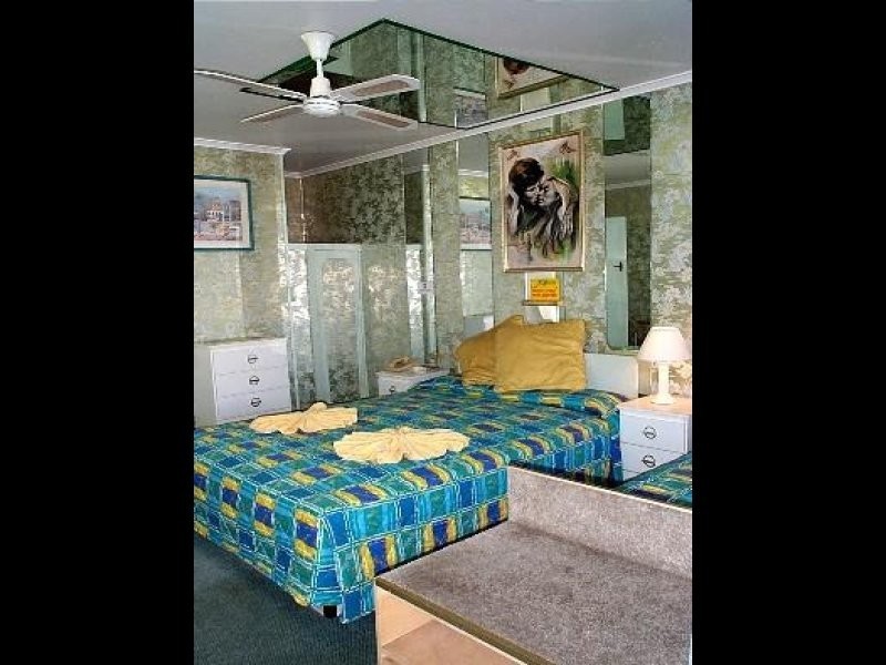 2125 Gold Coast Highway, Miami QLD 4220