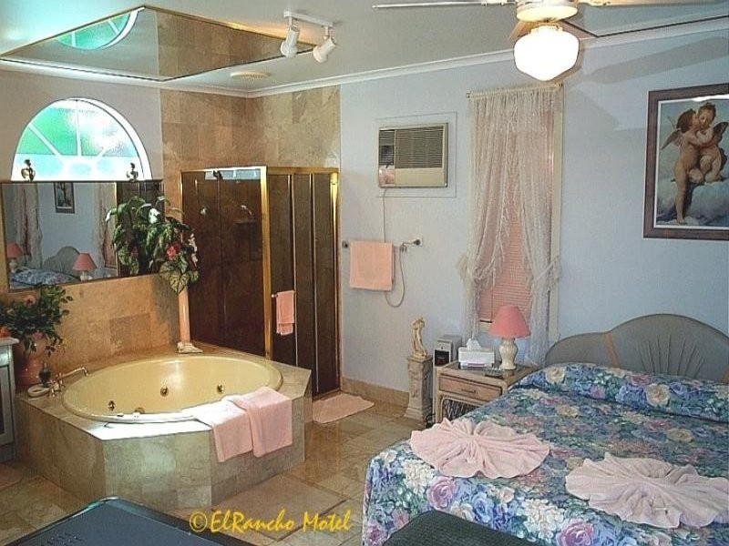 2125 Gold Coast Highway, Miami QLD 4220