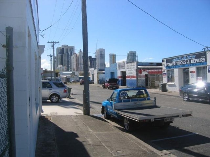 12 Karen Avenue, Mermaid Beach QLD 4218