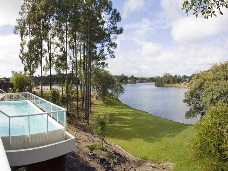 26 Ben Lexcen, Robina QLD 4226
