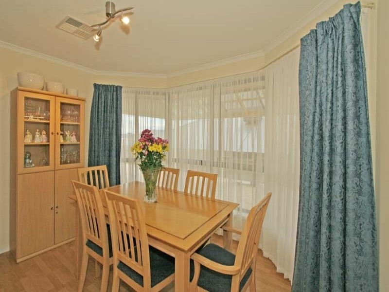 25 Omega Drive, Seaford Rise SA 5169