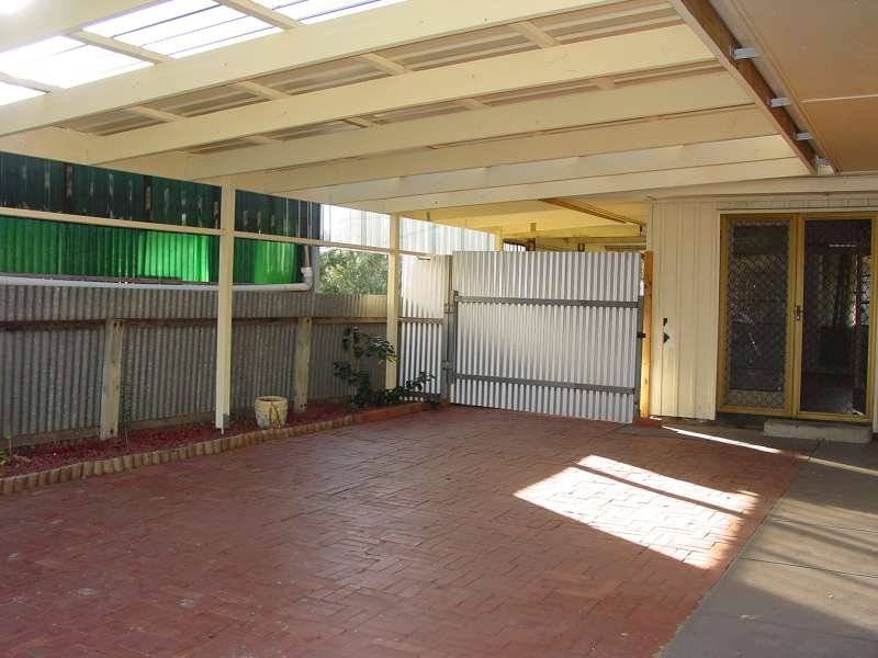 8 St Albans Terrace, Semaphore Park SA 5019