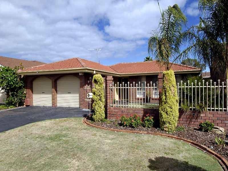 9 McDonald Grove, West Lakes SA 5021