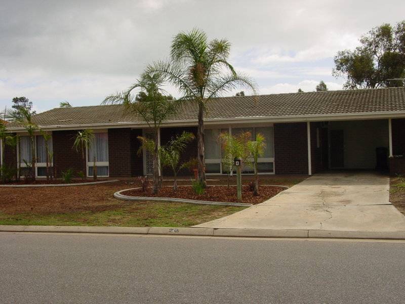 4 Ashburton Avenue, West Lakes Shore SA 5020
