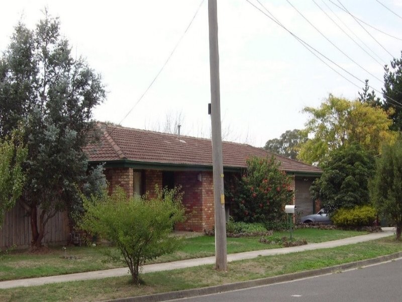 10 Donelly Road, Hallam VIC 3803