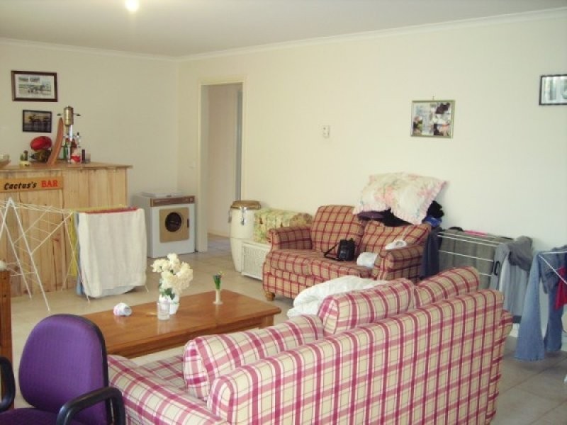 10 Baronessa Avenue, Narre Warren South VIC 3805