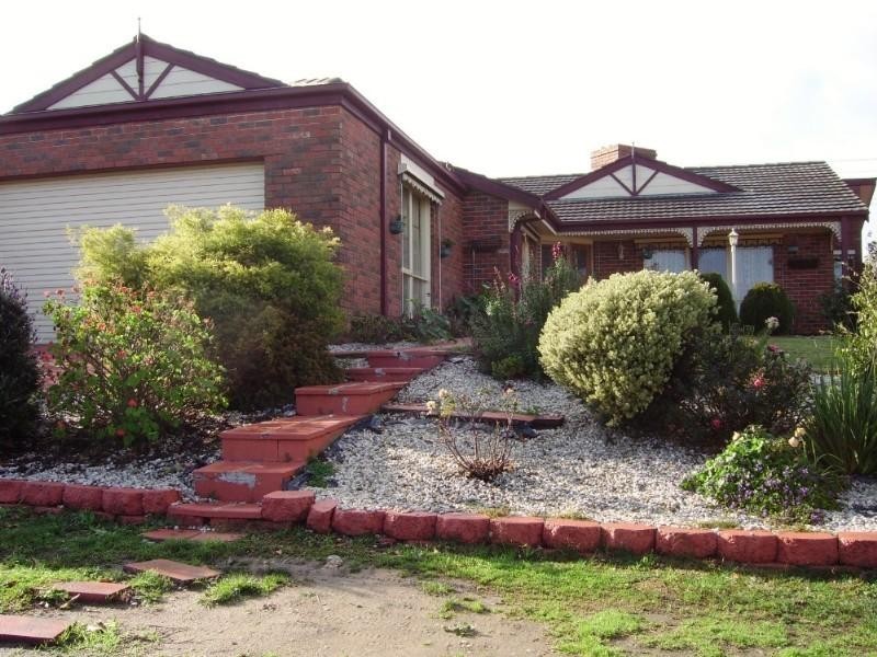 44 Tomasetti Crescent, Narre Warren VIC 3805