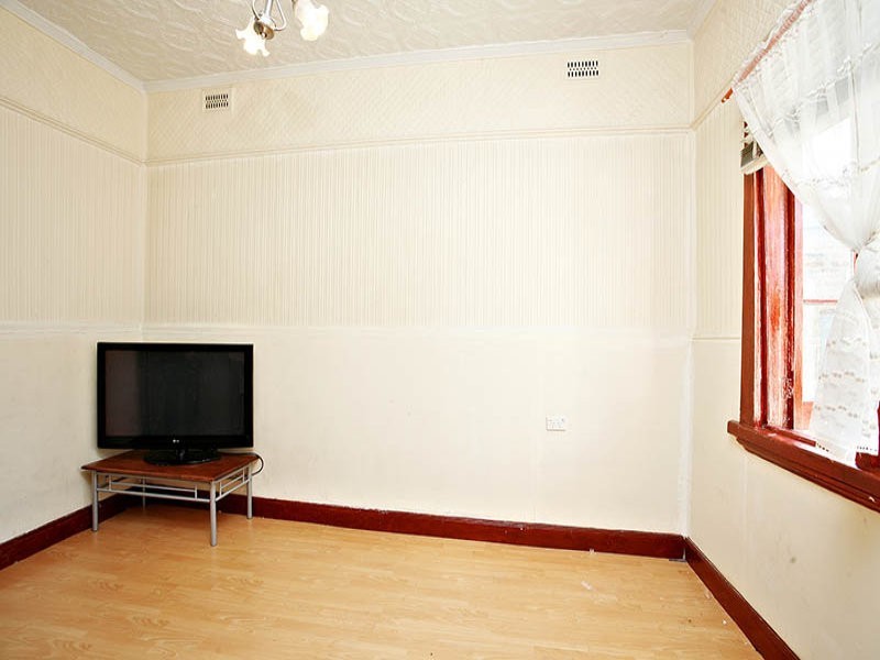 4 William Street, Granville NSW 2142