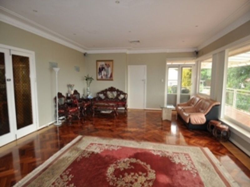 68 Trelawney Street, Eastwood NSW 2122