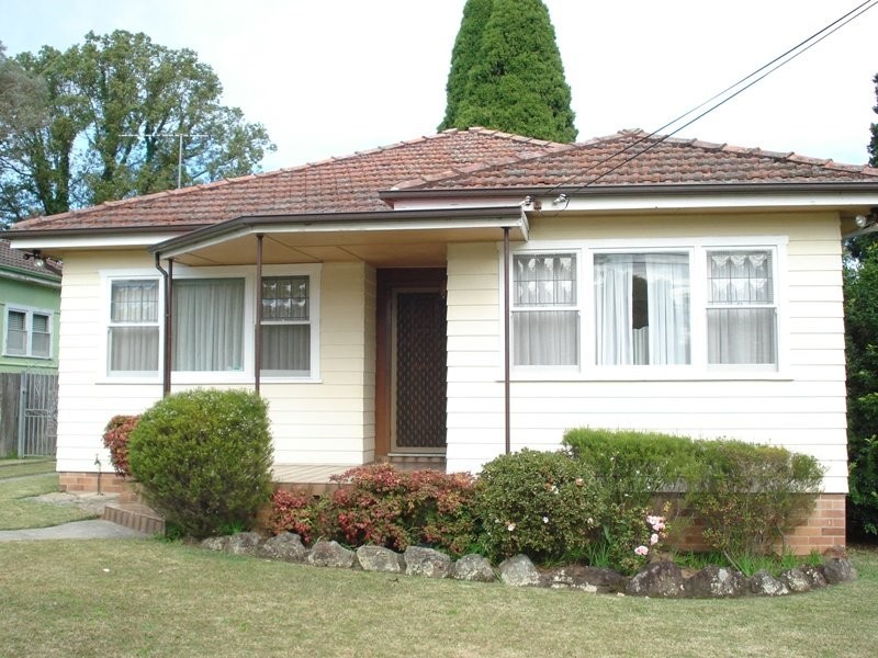 1 Brabyn Street, Denistone East NSW 2112