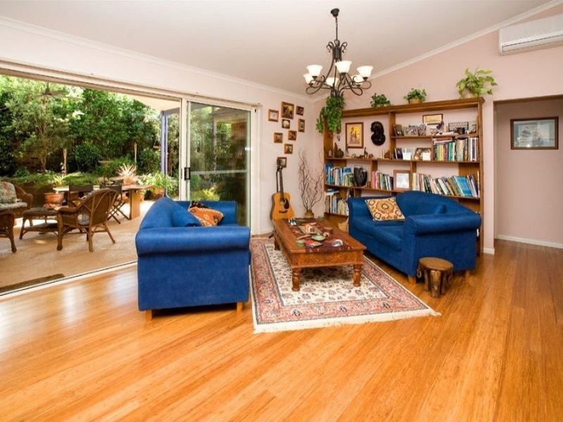 15 Toomba Pl, Forest Lake QLD 4078