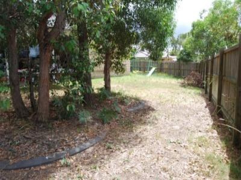 1 Purdie Place, Forest Lake QLD 4078