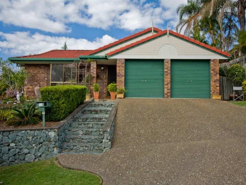 2 Sandalwood Street, Sinnamon Park QLD 4073