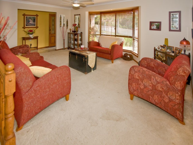 2 Sandalwood Street, Sinnamon Park QLD 4073