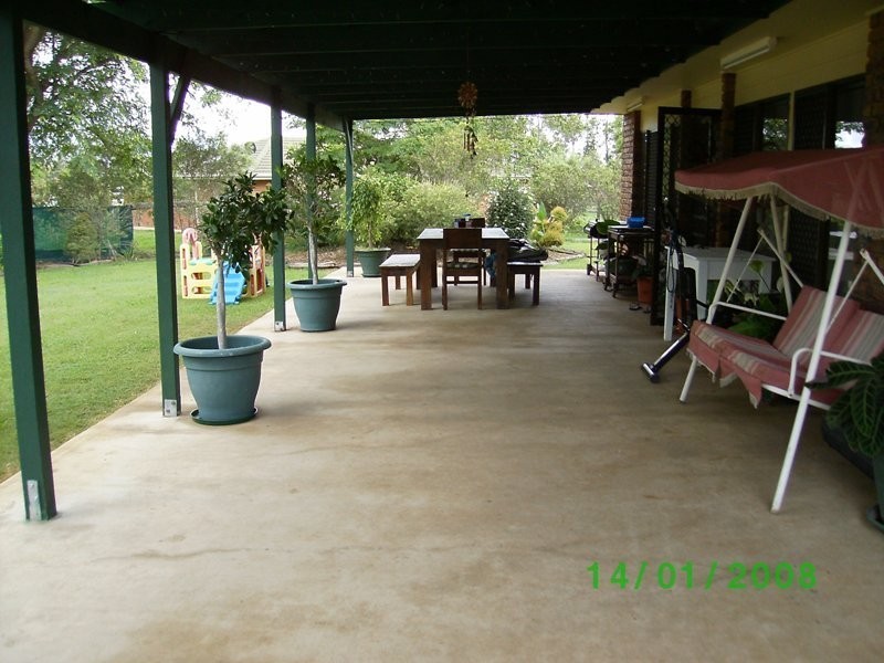 35 Roland Court, Peak Crossing QLD 4306