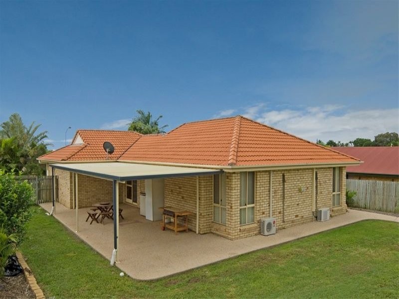 8 Morris Street, Flinders View QLD 4305
