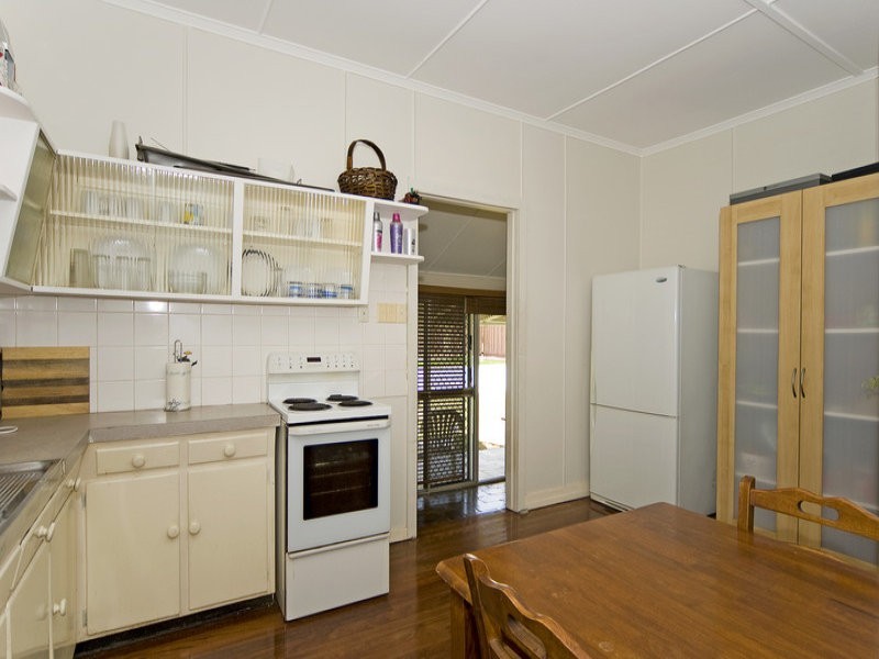 7 WOODGATE STREET, Churchill QLD 4305