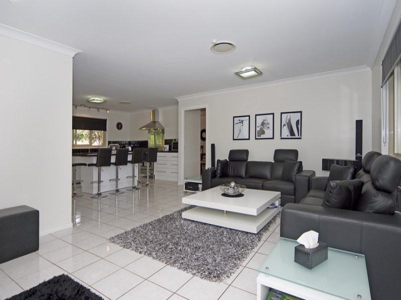 129 COOPERS ROAD, Willowbank QLD 4306