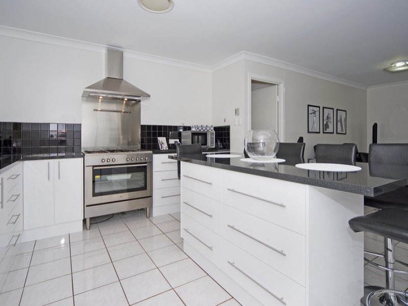 129 COOPERS ROAD, Willowbank QLD 4306