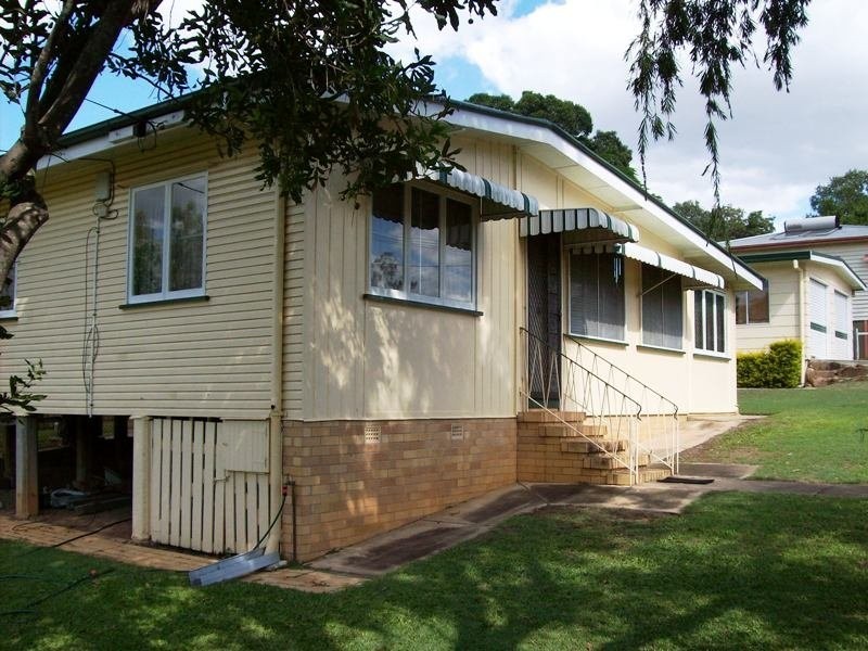 46 Naomai Street, Bundamba QLD 4304