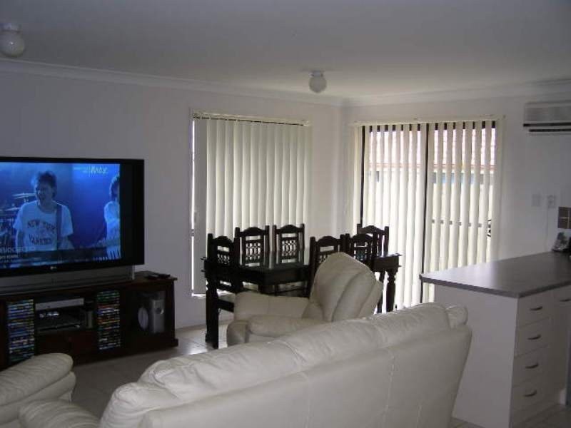 74 Anna Drive, Raceview QLD 4305