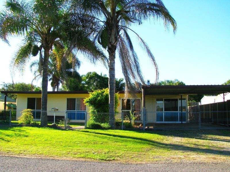 27 Bell Street, Walloon QLD 4306