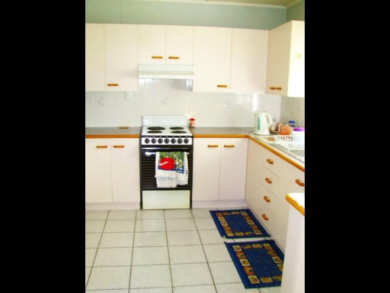 27 Bell Street, Walloon QLD 4306
