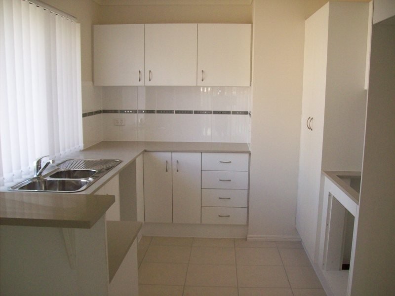 7 Jene Court, Flinders View QLD 4305