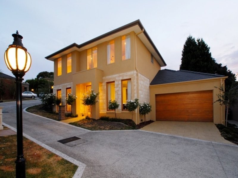3 Halsbury Close, Doncaster East VIC 3109