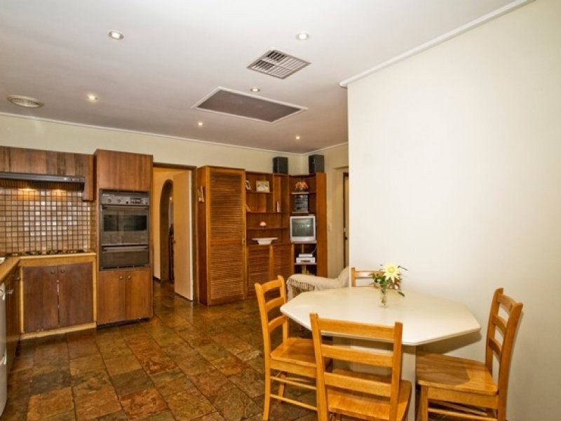49 Margot Avenue, Doncaster VIC 3108
