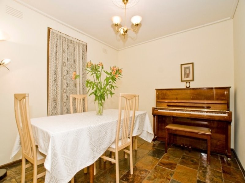 49 Margot Avenue, Doncaster VIC 3108