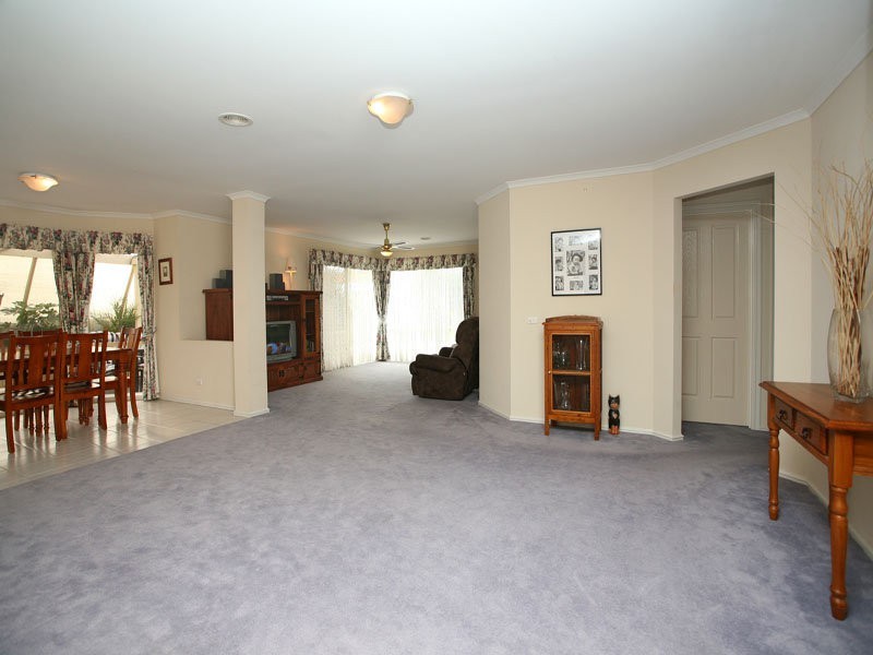 7 Baystone Place, Lilydale VIC 3140