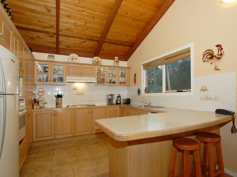 70 Landscape Drive, Doncaster East VIC 3109