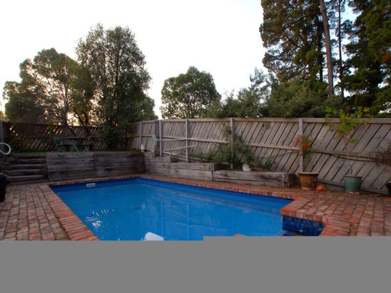 70 Landscape Drive, Doncaster East VIC 3109