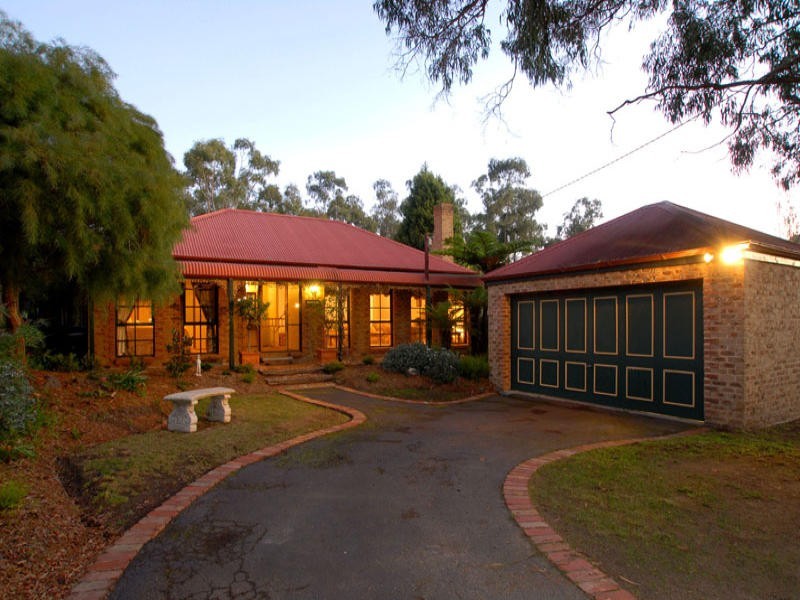 19 Waters Grove, Heathmont VIC 3135