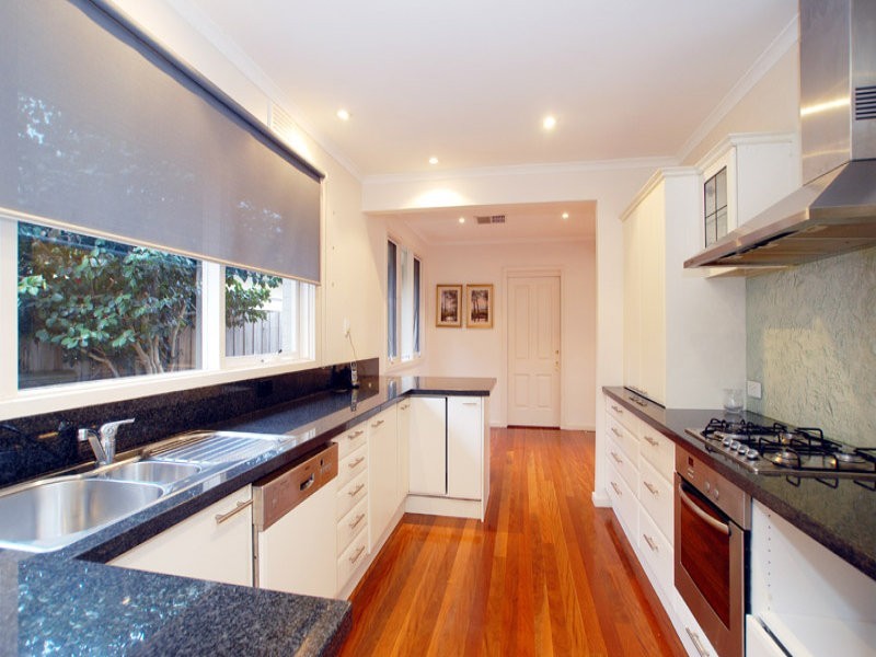 12 Toronto Avenue, Doncaster VIC 3108