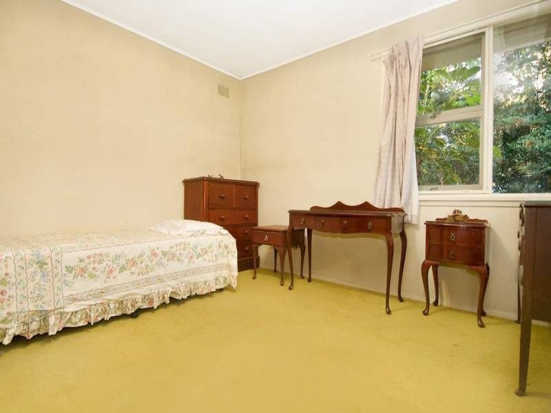 1 Langdale Place, Wheeler Heights NSW 2097