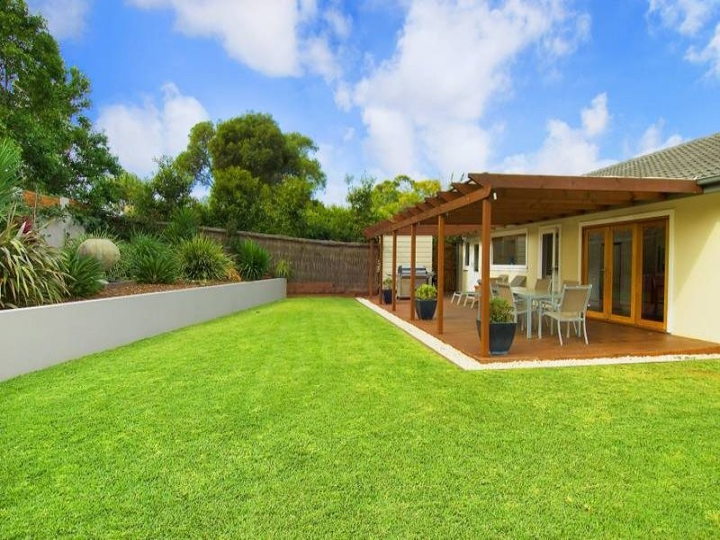 30 Iluka Ave, Elanora Heights NSW 2101