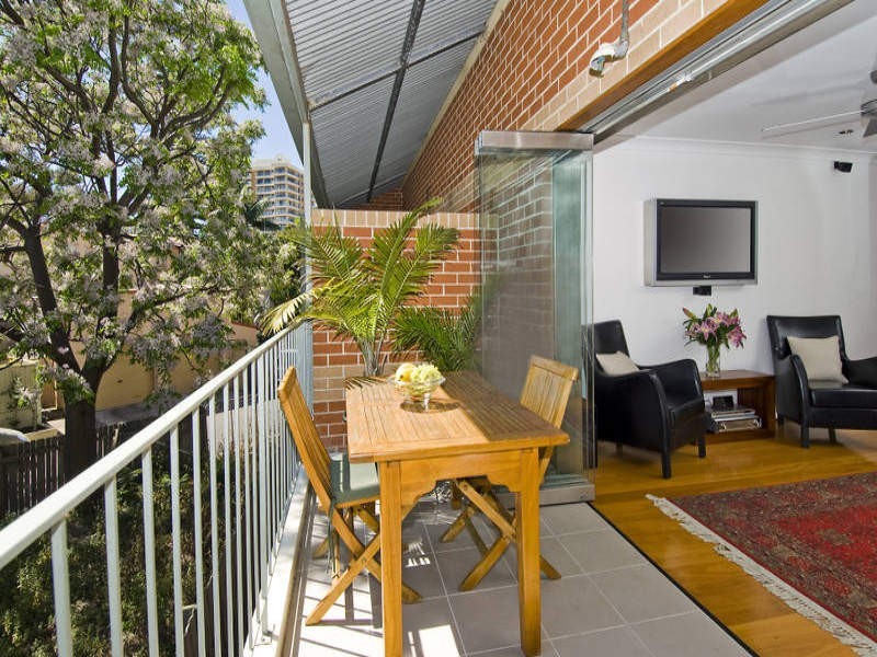 4/208 Pittwater Rd, Manly NSW 2095