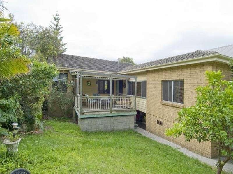 6 Fairport Street, North Curl Curl NSW 2099