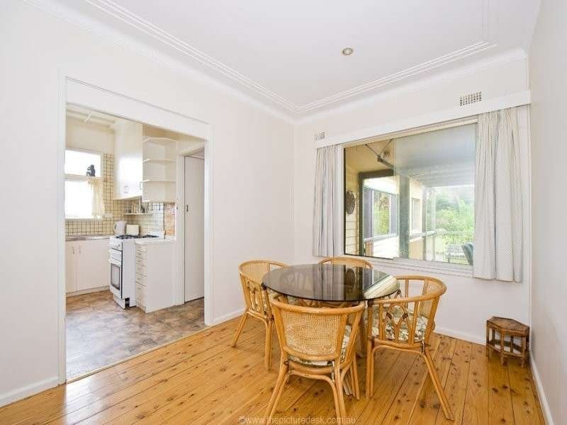 6 Fairport Street, North Curl Curl NSW 2099