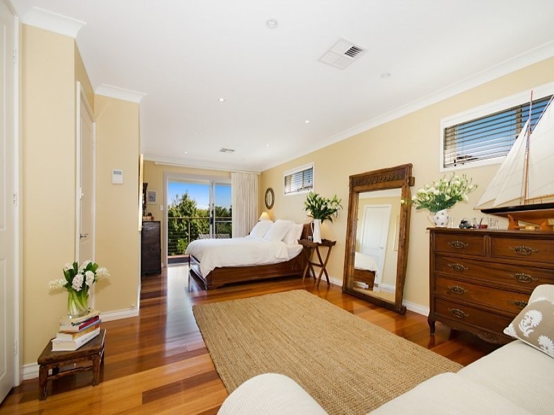 15 Coutts Crescent, Collaroy NSW 2097