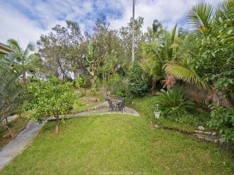6 Fairport Street, North Curl Curl NSW 2099