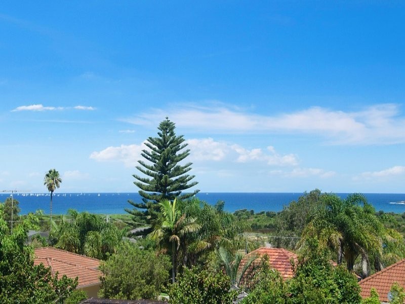 15 Coutts Crescent, Collaroy NSW 2097