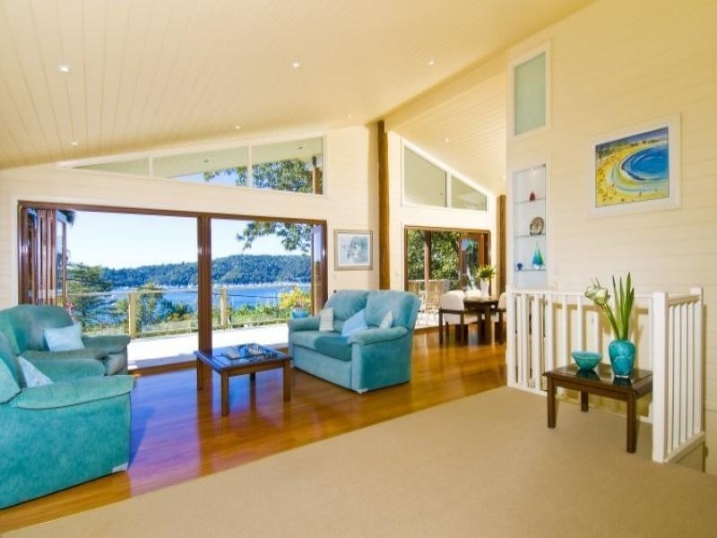 16 Eastview Road, Church Point NSW 2105