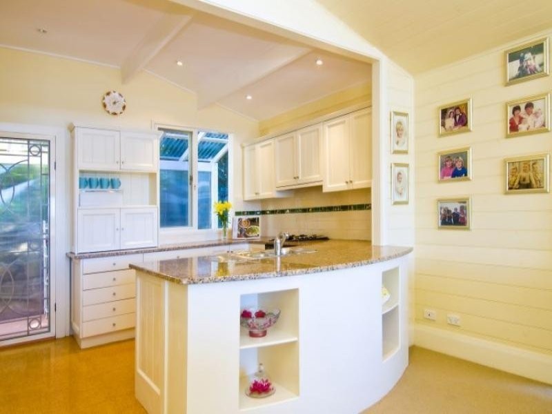 16 Eastview Road, Church Point NSW 2105