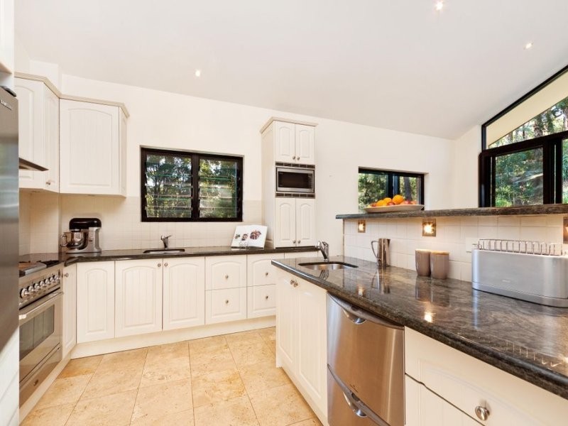 8 Barkala, Bayview NSW 2104