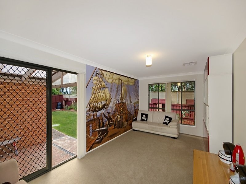 14 Mahogany Boulevard, Warriewood NSW 2102