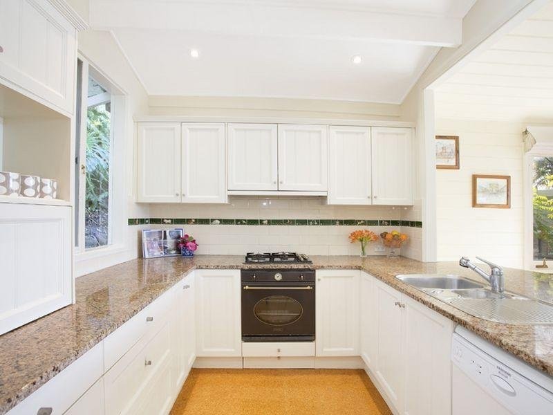 16 Eastview Road, Church Point NSW 2105